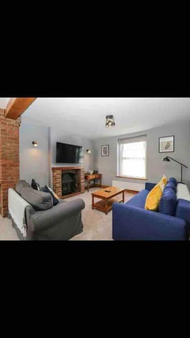 Whole House In Wiltshire * Chippenham (Wiltshire)
